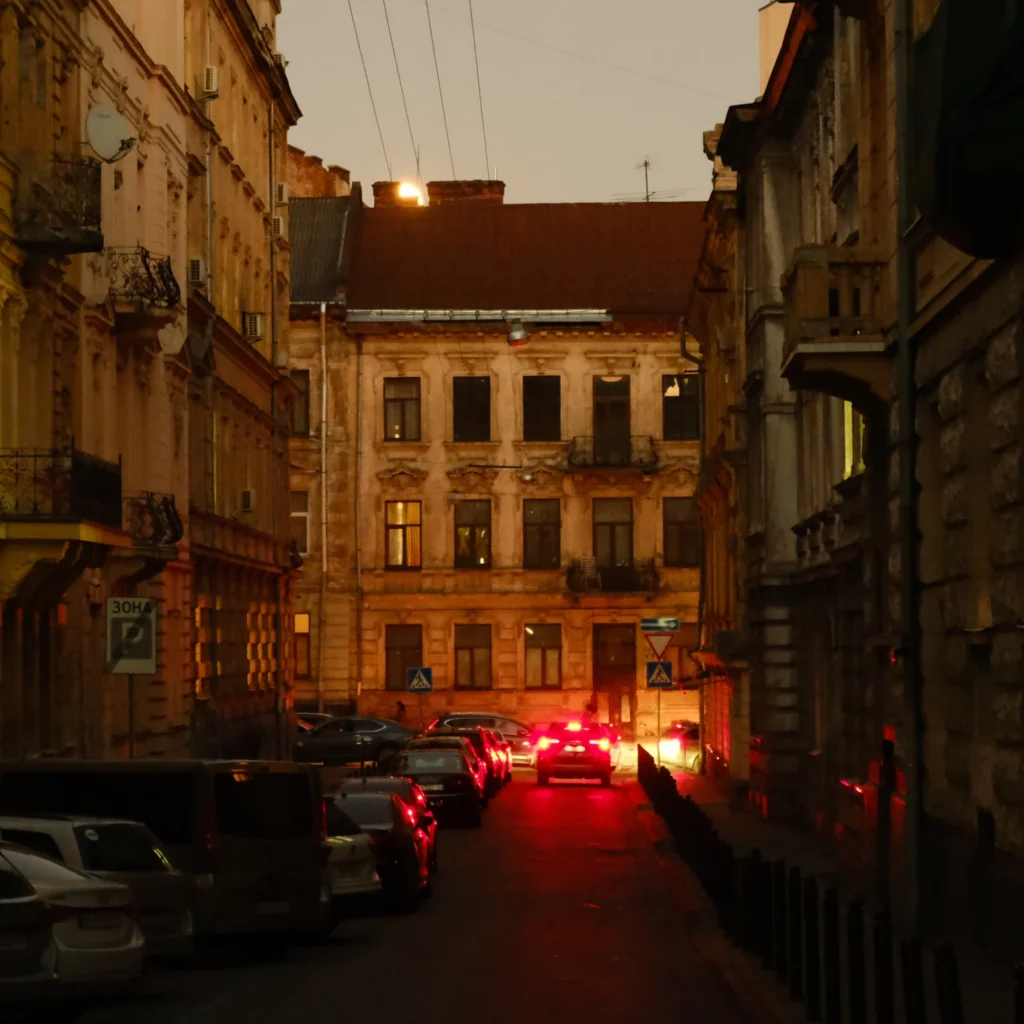 Підземний паркінг клубного будинку H12 Lviv